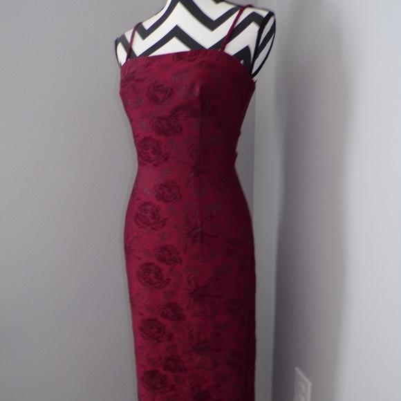 XOXO Dresses Sz 3 Burgundy Rose Formal Dress - Picture 5 of 6